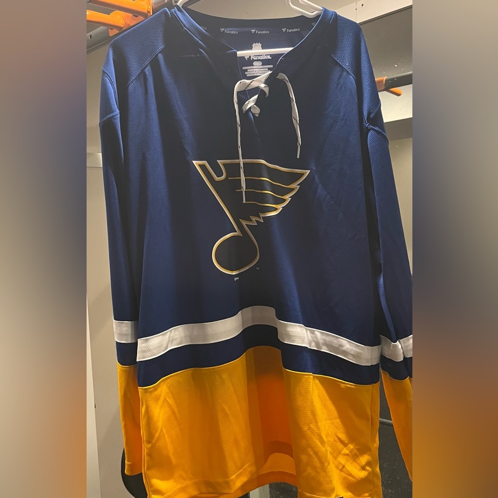 Men's St. Louis Blues Fanatics Branded Blue/Gold Pullover Sweatshirt